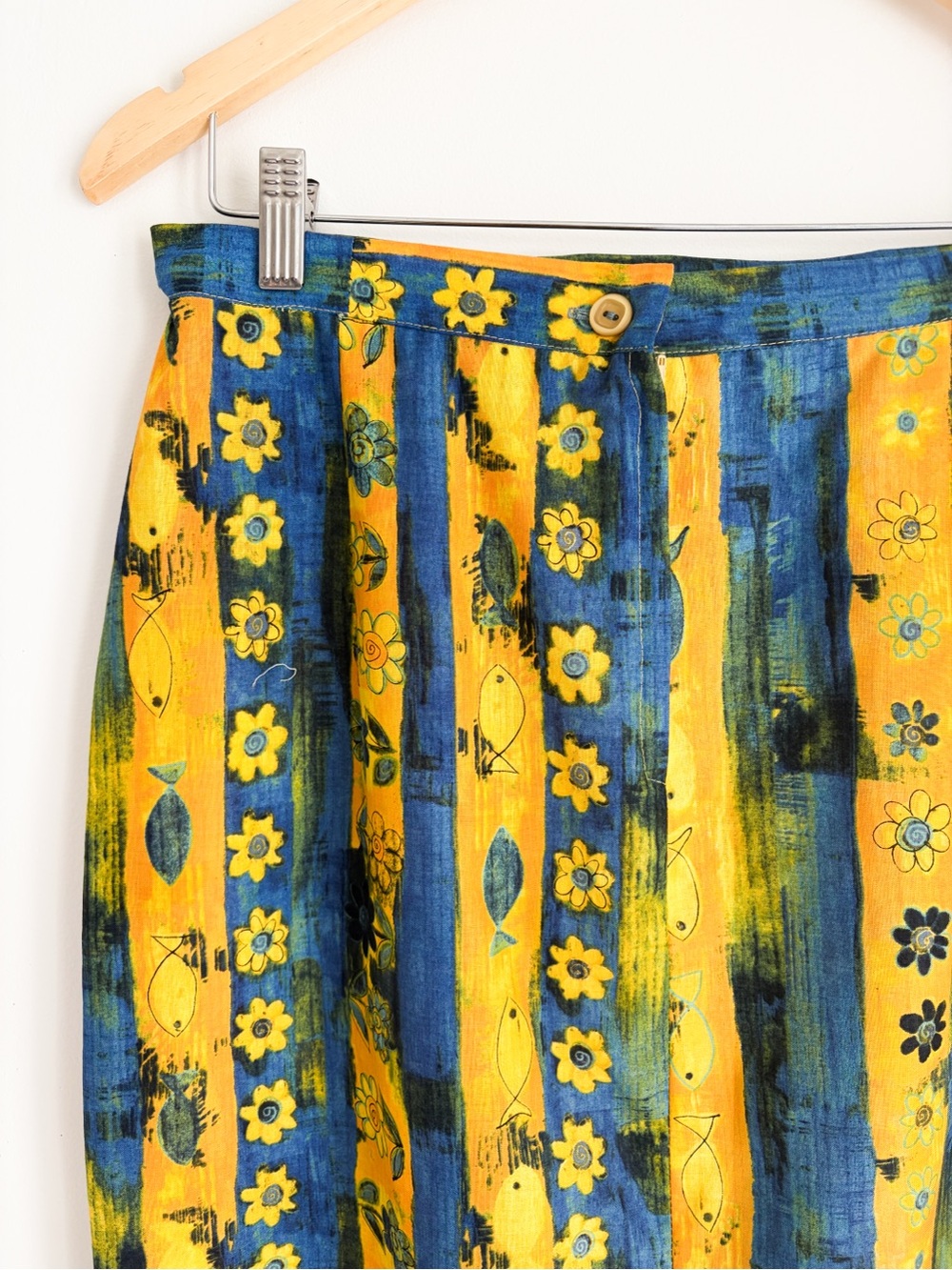 Vintage AGMIR Fish & Floral Print Maxi Skirt, Size L (32” W) – Made in Europe - Picture 4 of 12